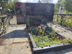 Ветераны кранового завода вспомнили о 110-летии легендарного директора предприятия, чиновники и депутаты на могилу Валентина Критского не пришли