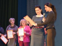 25 миллионов бюджетных рублей заплатят губернатор и его команда волгоградским СМИ за пиар, власти Камышина в этих тратах куда щедрее!