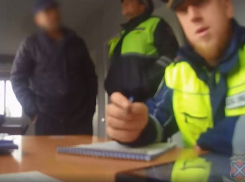 В Камышинском районе пресекли попытку дачи взятки полицейскому