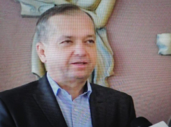 Директор Камышинского муниципального драмтеатра Евгений Бакин неожиданно попал в «талантливые молодые режиссеры»