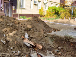 Пока в Камышине идут «раскопки» на старте отопительного сезона, губернаторская пресс-служба озвучивает «горячие линии» на случай холодных батарей