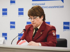 Главный санитарный врач Волгоградской области рассказала на брифинге, что Роспотребнадзор требует кремировать тела погибших от COVID-19