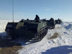 На полигоне «Даниловский» проходят батальонные тактические учения камышинских десантников с боевой стрельбой