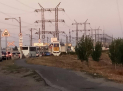 Волжане сообщают о родах в пробке на ГЭС, - «Блокнот Волжского»