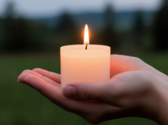 У него остались мама, брат,  сёстры: сегодня в селе Дворянском Камышинского района похоронили героя СВО  Александра Момота