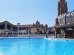 Нужно работать четыре месяца: жителей Волгоградской области шокировали цены на новогодний отдых в России, - «Блокнот Волгограда»