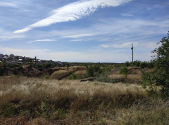 В Камышине собственник земли под взорванной больницей-недостроем предлагает земельные участки на месте снесенной «плохой» высотки