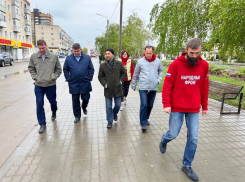 После стрима «Народного фронта» в Камышине выполнили занижение тротуара и положили тактильную плитку: некоторые итоги визита ОНФ в наш город