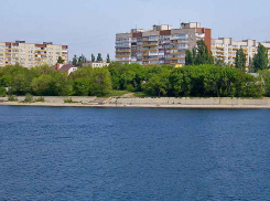 Камышанин подшофе «затарился» марихуаной и пошел на прогулку по 6-му микрорайону