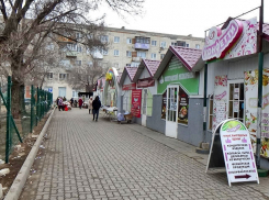 В Камышине на полустихийном рынке у «Победы» стало немного просторнее