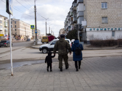 Волгоградский политолог прокомментировал скрытый смысл повышения призывного возраста