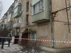 Частично обрушившийся дом в Петровом Вале Камышинского района взяла под охрану полиция