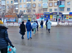 Камышанам напомнили о длинной рабочей неделе в феврале