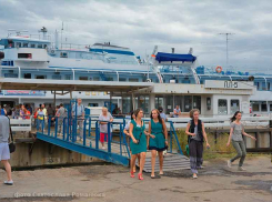 Кем работают филологи, и сколько им готовы платить в Волгоградской области?