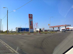 Ценники на «лукойловских» заправках в Волгоградской ночью 6 июня стали сюрпризом для водителей, в том числе камышан