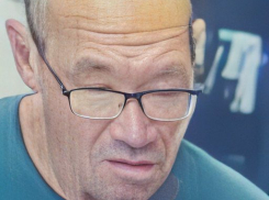 Полиция Камышина просит оказать содействие в установлении личности и задержании лица, подозреваемого в совершении преступления (ВИДЕО)