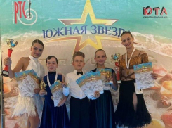 Юные камышинские танцовщики покорили Черноморское побережье и Россию