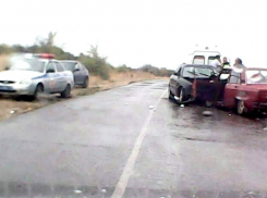 Под Камышином в результате ДТП пострадали два человека