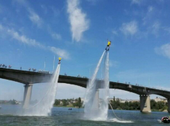 Напоминаем камышанам, когда на Арбузном фестивале в Камышине 24 августа встречать Петра Первого, а когда смотреть выступления «водных прыгунов»