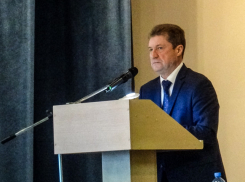 По ходу отчета Станислава Зинченко перед населением горожане узнали, сколько жителей «осталось» в Камышине