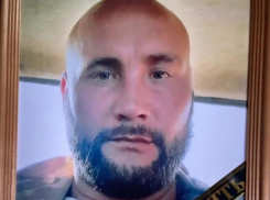 В Камышинском районе простятся с бойцом Ильей Ведешиным, погибшим в СВО, его похоронят на сельском кладбище