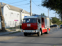 В Камышине на улицу Текстильную «пожарки» приехали тушить вспыхнувший мусор
