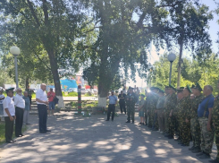 Сайт Камышинской городской думы описал, как спикер Владимир Пономарев ходил к «Пограничному столбу»