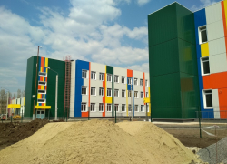 В Камышине пошел "обратный отсчет" до дня сдачи новой школы в районе бухты