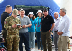 Андрей Бочаров начал посещение феста #ТриЧетыре с площадки «Бессмертного Сталинграда»