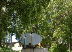 В объектив камышан попала таинственная насосная "точка" для поливальных машин