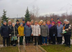 Жители села Чухонастовка Камышинского района порадовались дождю в день закладки их "Сада памяти"