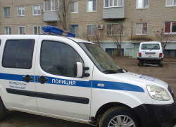 У наивных петроввальских пенсионеров из Камышинского района телефонные мошенники легко "увели" 80 и 100 тысяч рублей!