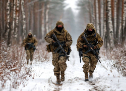 Новости СВО на утро 8 февраля: освобождение Дзержинска, попытка теракта в зоне СВО с помощью VR-очков, Трамп поставил Зеленского перед выбором