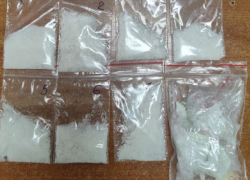 В Камышине пара молодых людей расфасовала наркотики и занялись оборудованием тайников-закладок