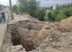 В Камышине развернулось грандиозное "засекреченное" строительство в овраге у дамбы 3-го городка