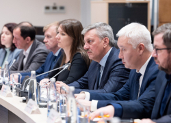 Топ-чиновников Волгограда собрал на срочное мотивирующее совещание губернатор 