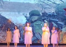 В Камышине на фестивале патриотической песни жены бойцов СВО стали только вторыми, но сердцами зала завладели с первых аккордов