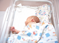 Более 350 здоровеньких малышей "из пробирки" родились в Волгоградской области за год