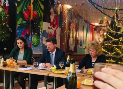 Стало известно, сколько администрация Камышина платит директору своего "пиар-учреждения"