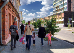 Руководитель отдела продаж, машинист и бренд-шеф-повар: ТОП-5 самых «дорогих» и интересных вакансий июля в Волгоградской области