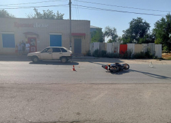 В городе Петров Вал Камышинского района на улице Ленина сбили скутериста