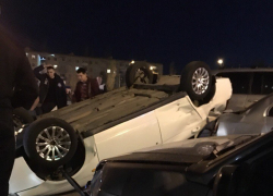 В Камышине во время аварии с перевернувшимся автомобилем у пострадавшего водителя украли айфон