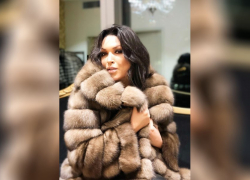 Ирина Дубцова, недавно хвалившаяся в Инстаграм черной икрой , теперь продемонстрировала шубу