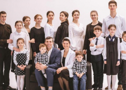 У супругов Лунгу, прибывших в Камышинский район из Курской области, – 15 детей!