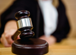 2 года условно и штраф в 40 тысяч рублей получил экс-глава села под Камышином за попытку мошенничества