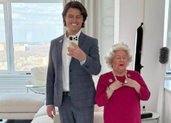 Об открытии домов престарелых «Седые любовники» сообщил известный певец-волгоградец Прохор Шаляпин (ВИДЕО)