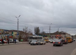 В Камышине на самом аварийно опасном перекрестке вновь случилось ДТП