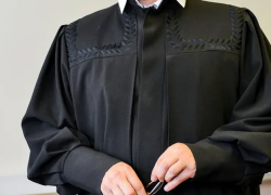 Зданию мировых судей на улице Леонова в Камышине "светит" большой ремонт