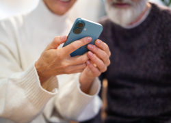 МегаФон запустил платформу, где можно подключить тарифы других операторов