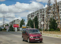 В Камышине три партии поддерживают баннерами своих выдвиженцев на выборах в областную думу 